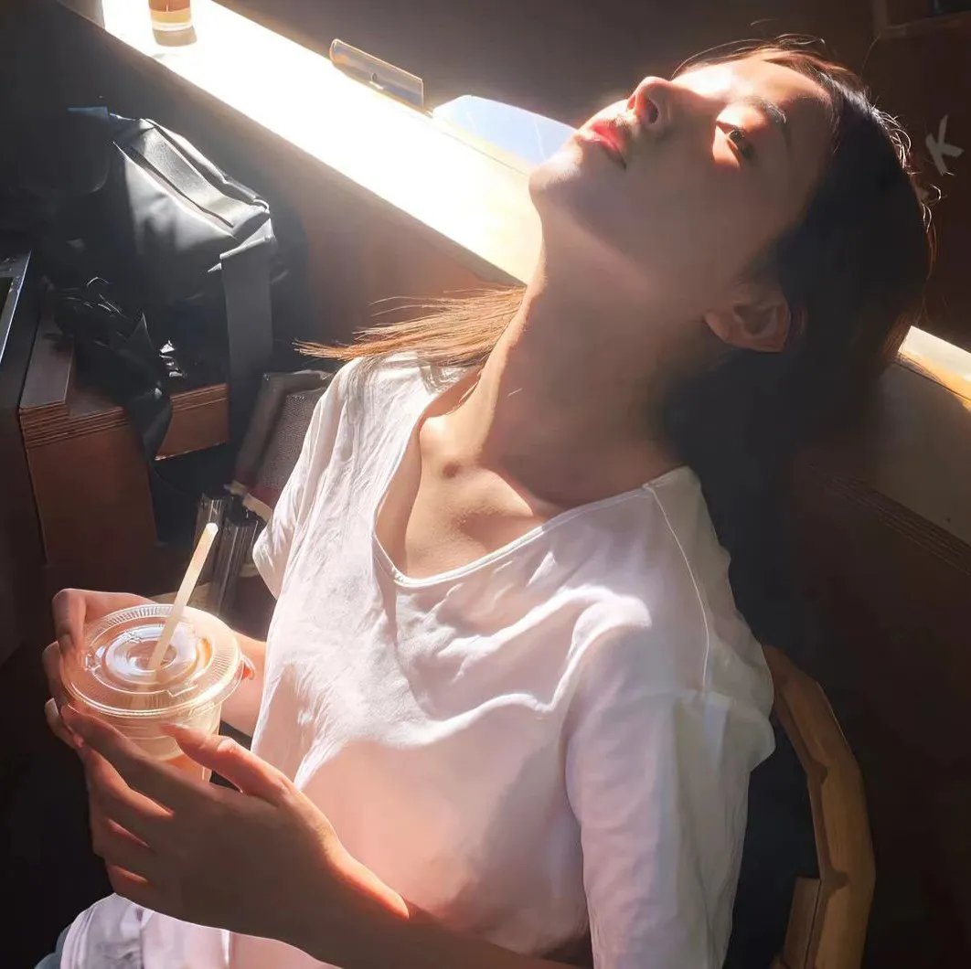 春川少女 海报